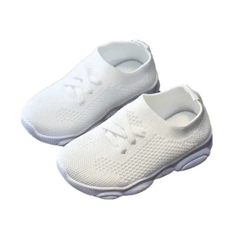 Sneakers New ldren sports shoes fashionable soft soled lightweight childrens casual running mesh breathable boys and girls sliding H240514