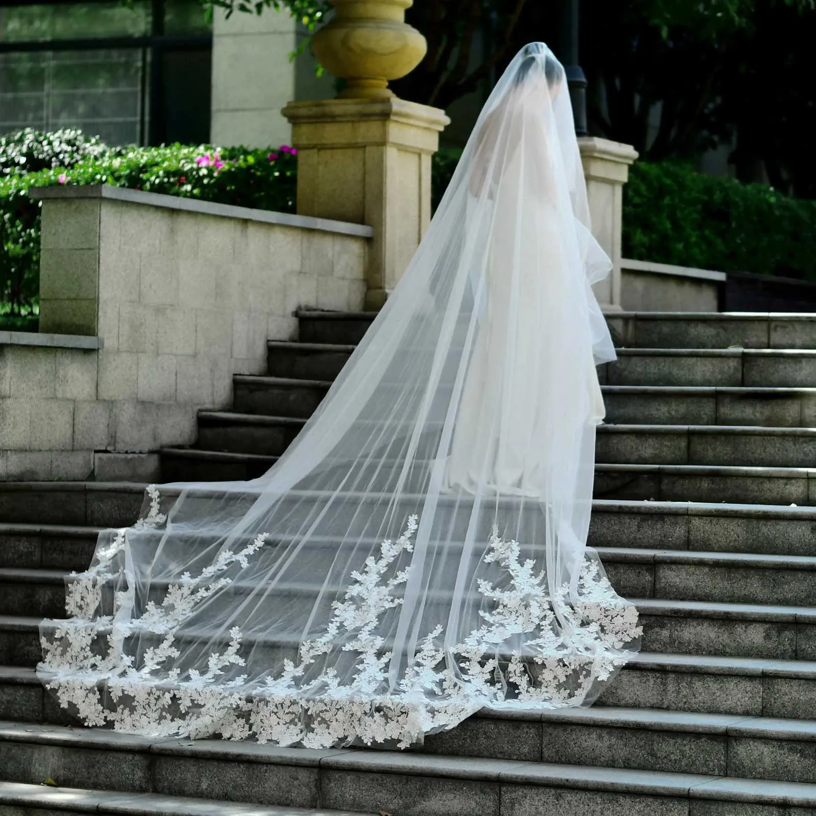 Hair Jewelry Wide Tree Vine Lace Patch Wedding Veil Long Cathedral Style Illusion 1 Tier with Comb Bridal Accessories_voghion.com