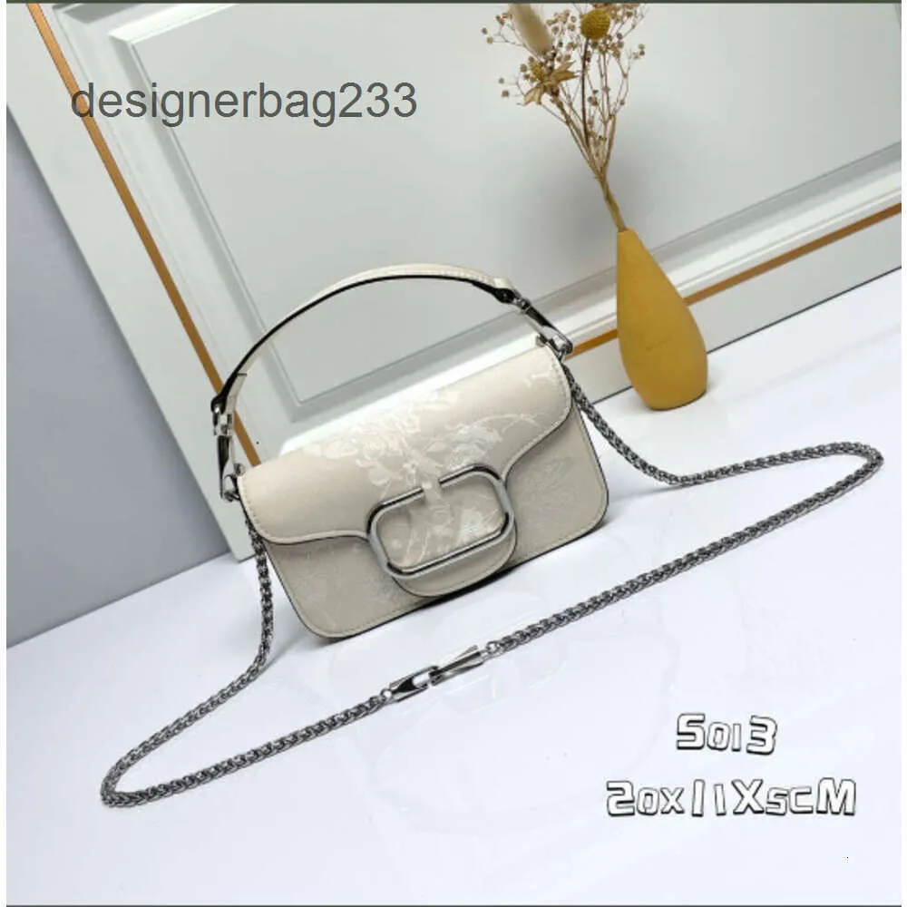 Rock Stickerei kleine Lederkunst Event Lady White National Style Vo Stud Square Geldbörse Wolle 2024 Kette Vallenteno Handtaschen Handtasche Neue Sommer Jv31