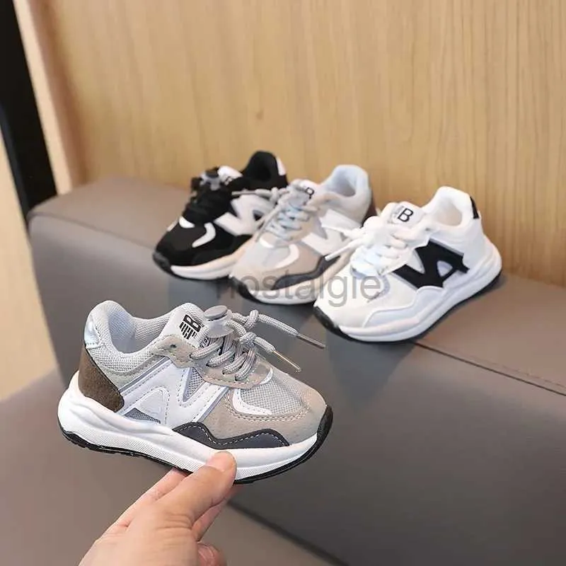 Sneakers Boys and Girls Sofe Sole Casual Sports Buty modowe Buty do biegania buty do koszykówki Buty dziecięce Buty na zewnątrz Buty na zewnątrz D240513