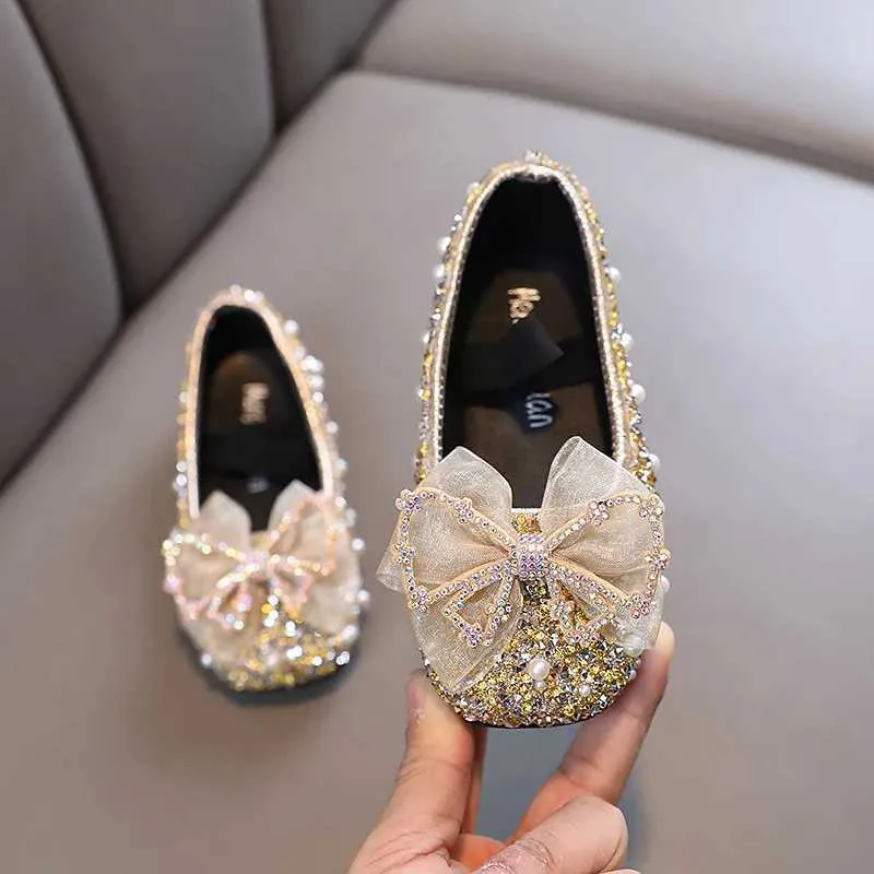 Zapatillas de zapatillas Airyfu Spring Lden Bow Princess Shoes Chicas Colorido de cuero de lentejuelas Nuevos para niños Boda suave H807 H240513