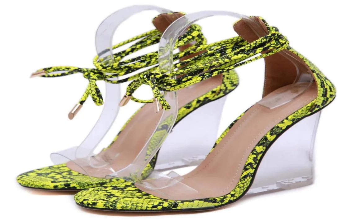 Maat 35 tot 40 met doos groene slangenkorrel bedrukte enkelwikkel transparant heldere hiel dames platform wiggen hakken sandalen8361278