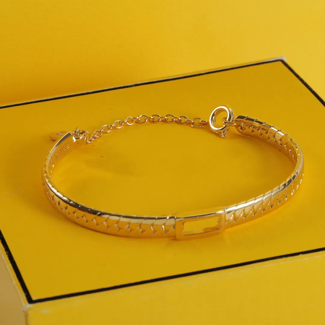Новые дизайнерские браслеты Золотые браслеты 18K Золотой браслет женщин роскошные дизайнерские браслеты браслеты