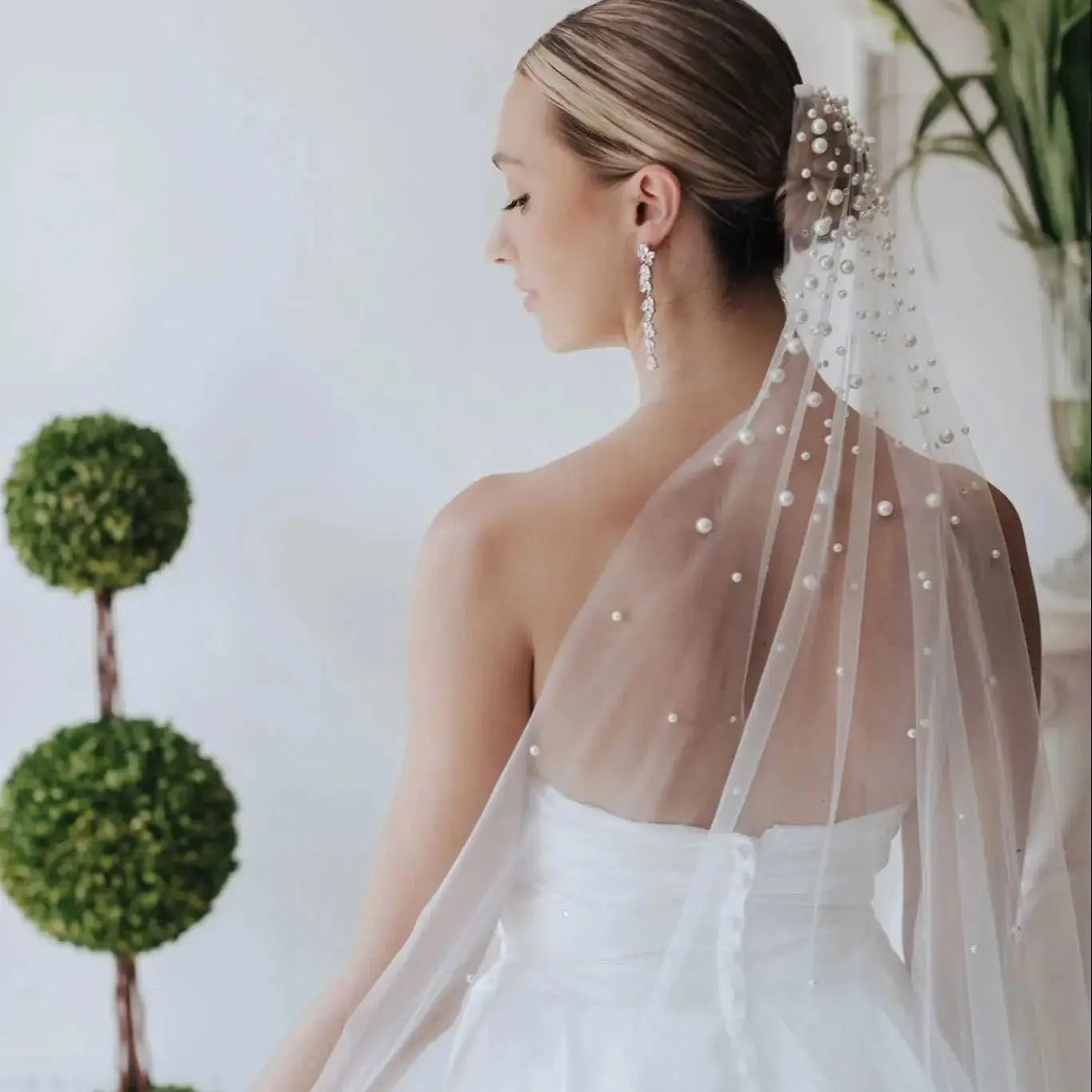 Schmuck V135 Kurze Perlen Brautschleier 1 Ebenen Strass Schleier Hochzeit Haarschmuck für Bräute Fingertip Länge_voghion.com