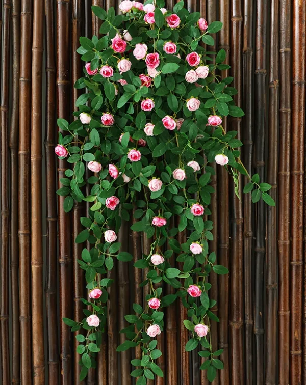 Simulerad ros, ros, vinstockar, konstgjord blomma, vinrankor, plastblomma, suspenderat tak, luftkonditionering, vattenrör, blockering av balkongdekoration