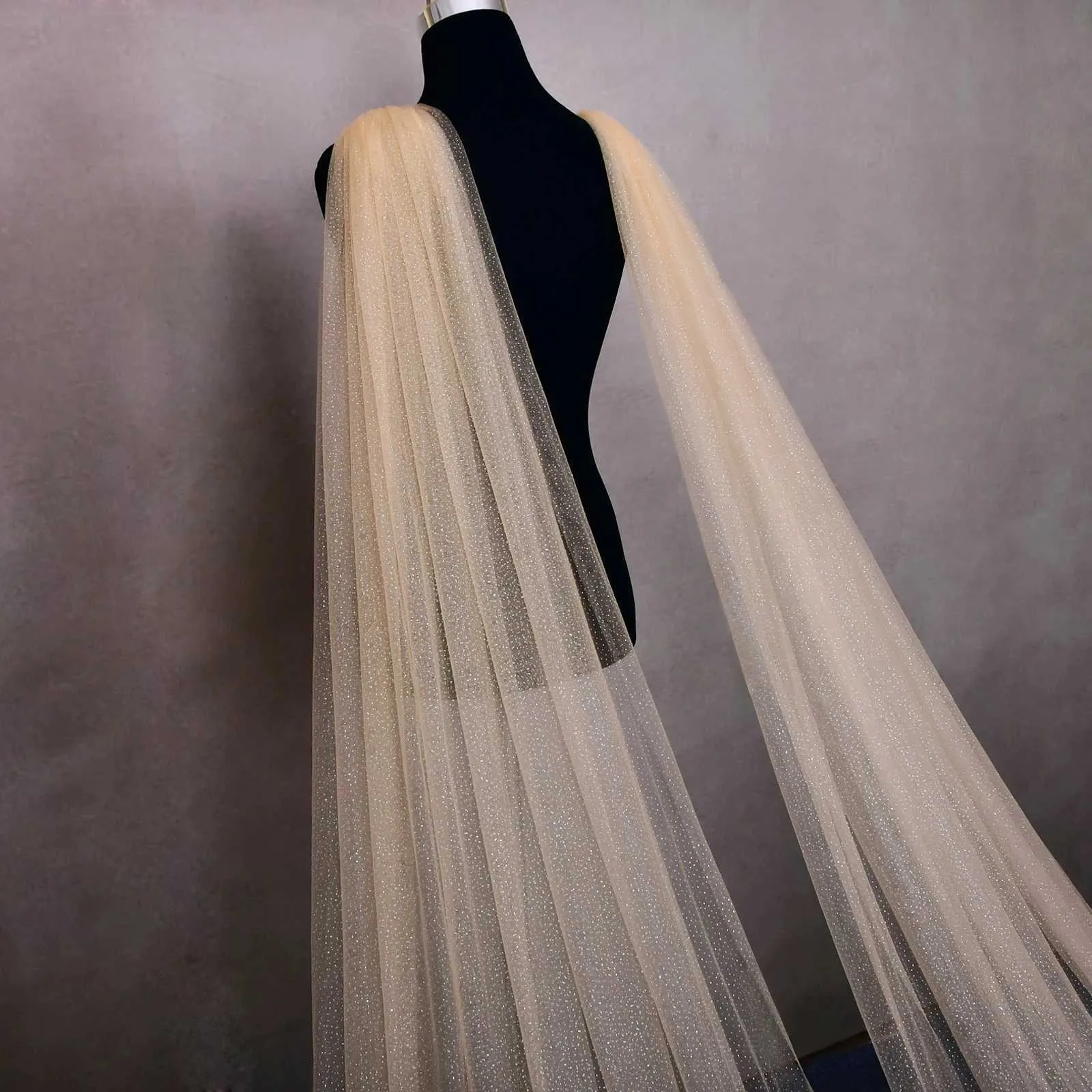 Robe de mariée avec cape pour mariage, châle de mariage_voghion.com