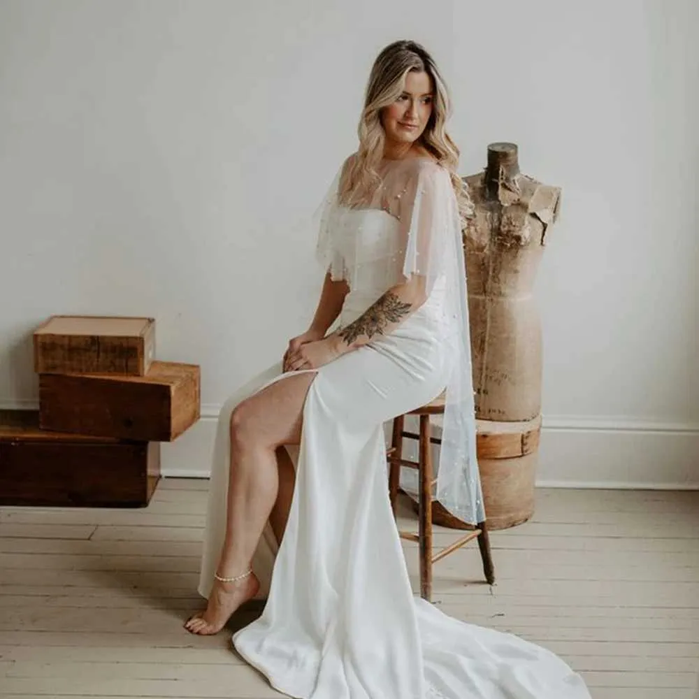 Svadobné šperky do vlasov, dámske pláštenky, krátke sako, perly, korálkové topy, svadobné pláštenky, závoj pre nevestu, bolero, elegantné ženy_voghion.com