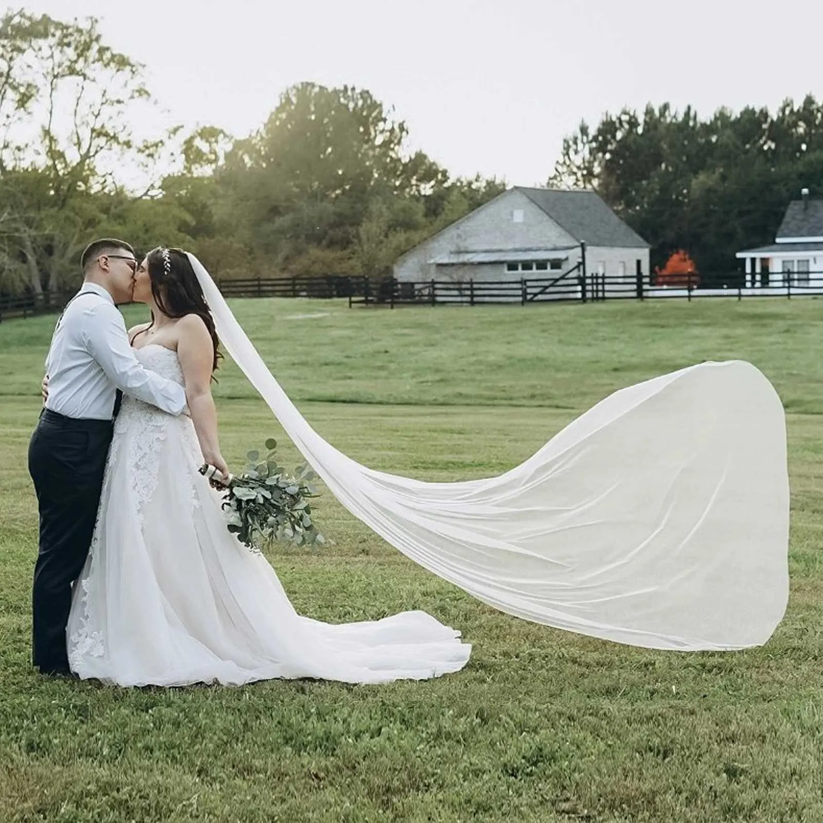 Gioielli per capelli M92 Velo lungo con pettine Velo da sposa cattedrale semplice 1 livello Bordo tagliato Sheer Soft Tulle120in Ampio matrimonio_voghion.com