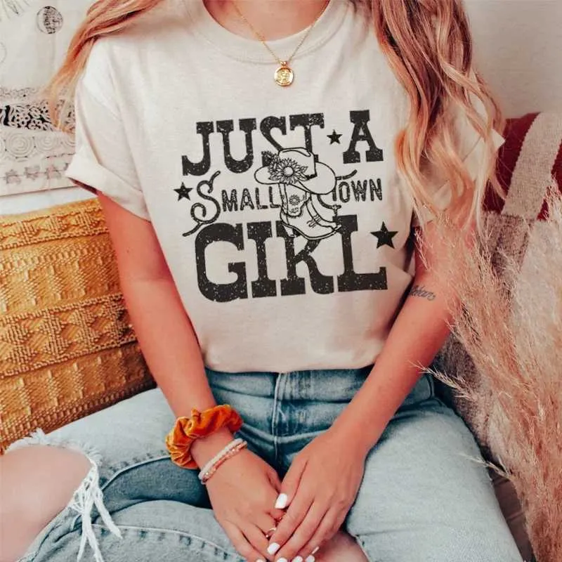 T-shirts masculins Petite ville fille T-shirt drôle Femmes Vintage Western Country Girl Graphique T-shirt Short Slve Music mignon T-shirt Ladies Tops T240510