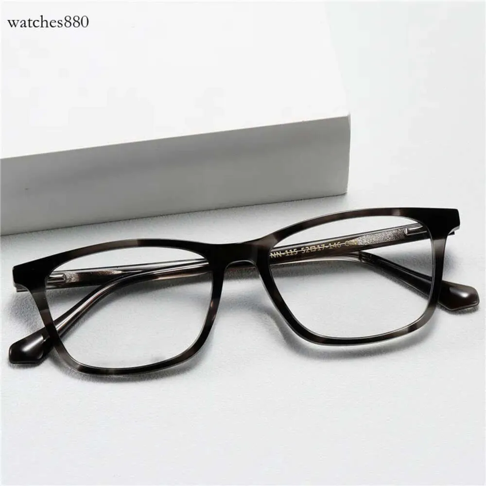 Optyczne okulary dla mężczyzn kobiety retro designerka nn-115 arkusz mody metalowe szklanki rama szczegółowa elastyczność kwadratowy styl przeciwblasowy Light Lens Plax z pudełkiem