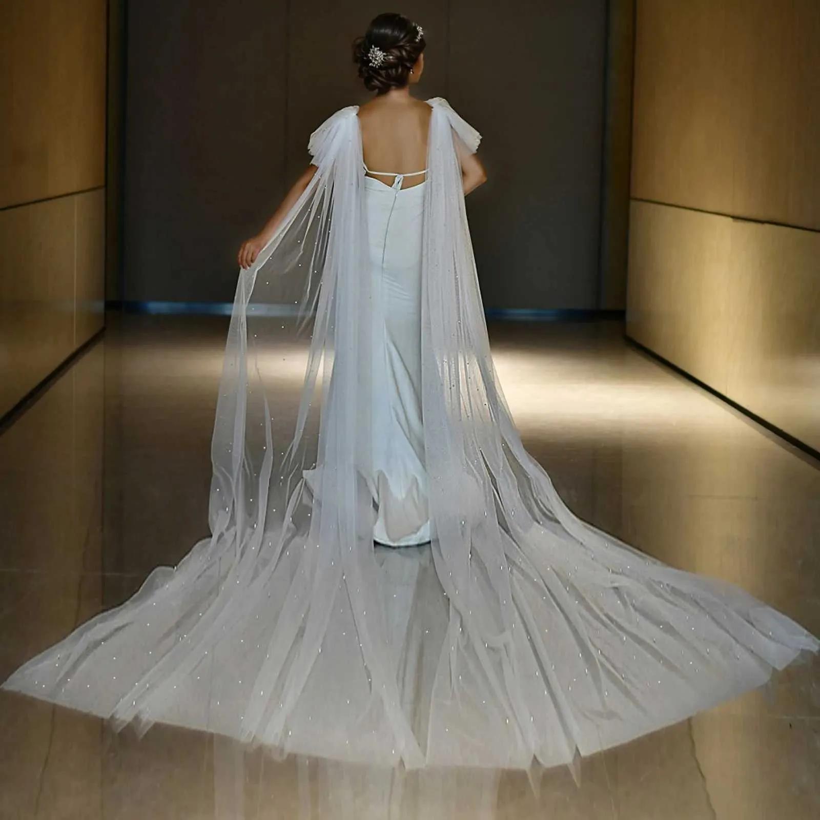 Haarschmuck MZB22 Eleganter Brautschleier mit Flügeln Sexy Neckholder Cape Perlen Hochzeitsumhang Bolero Übergröße Damen Party_voghion.com