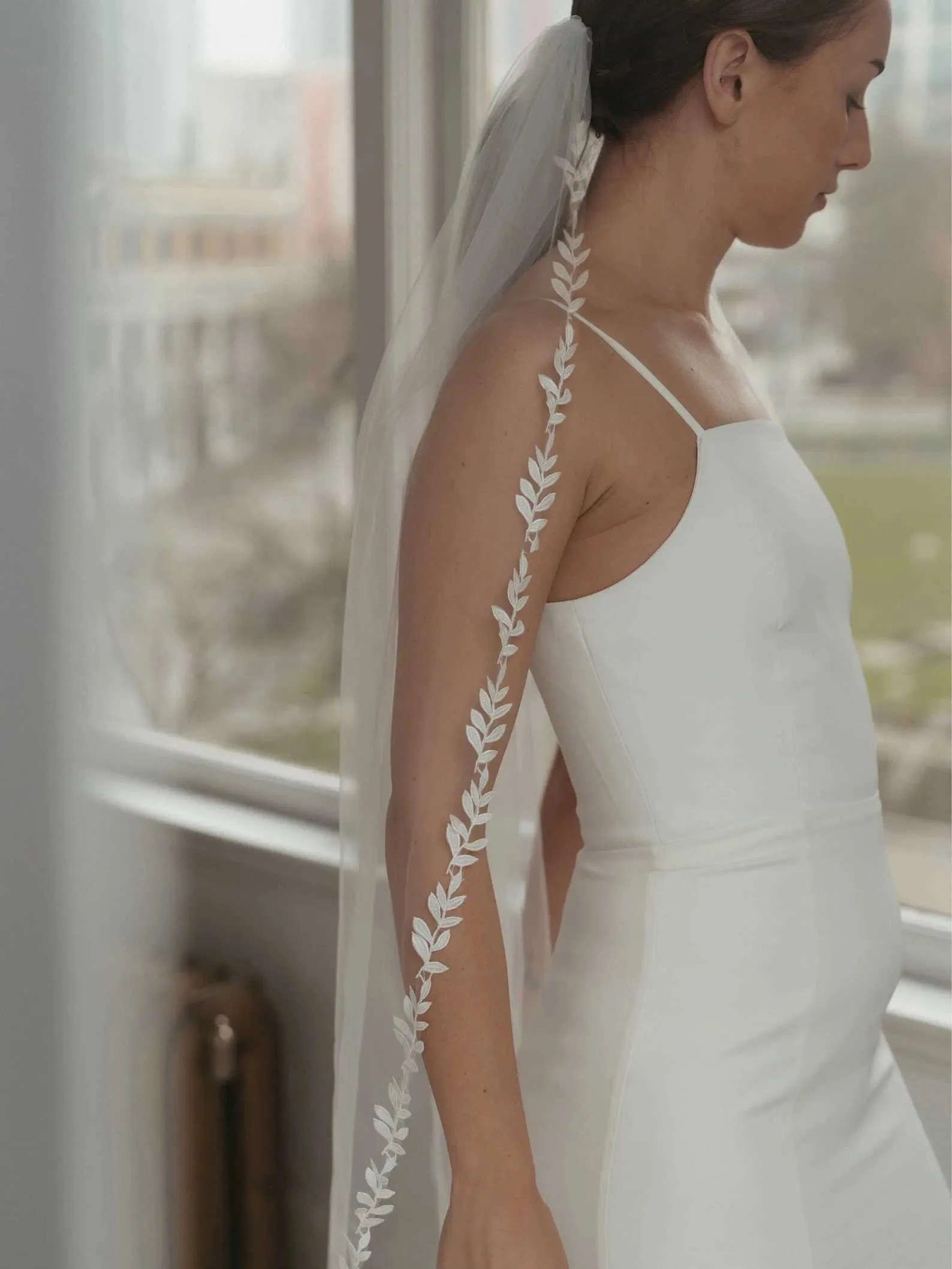 Voile de mariée avec bordure en bijoux pour cheveux, voile de mariage blanc ivoire de 3 m, bordure fine en dentelle festonnée, cathédrale, accessoires de mariée_voghion.com