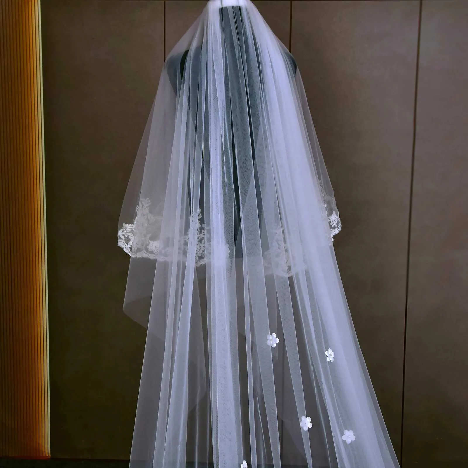 Gioielli per capelli Velo da cattedrale a 2 livelli Applicazioni in pizzo Veli da sposa con fard Morbido mantiglia Tulle Accessori da sposa per_voghion.com