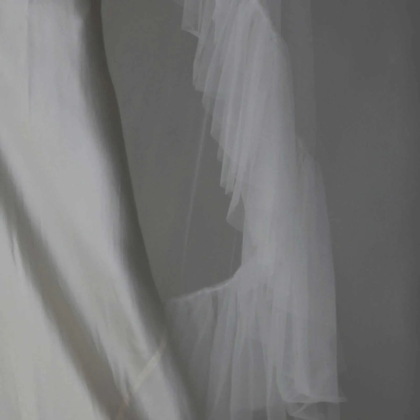 Bridal Veil Long Cathedral Wedding Veil With Comb Romantic Style_voghion.com
