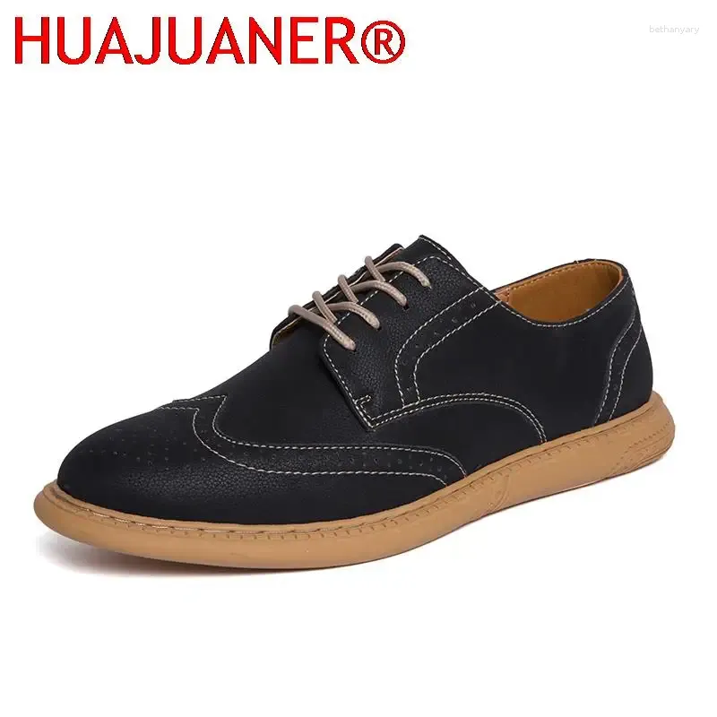 Casual schoenen mannen Oxfords Leather Fashion Sneakers Leisure Walk Shoe voor man Brogue Office Male Business Formal