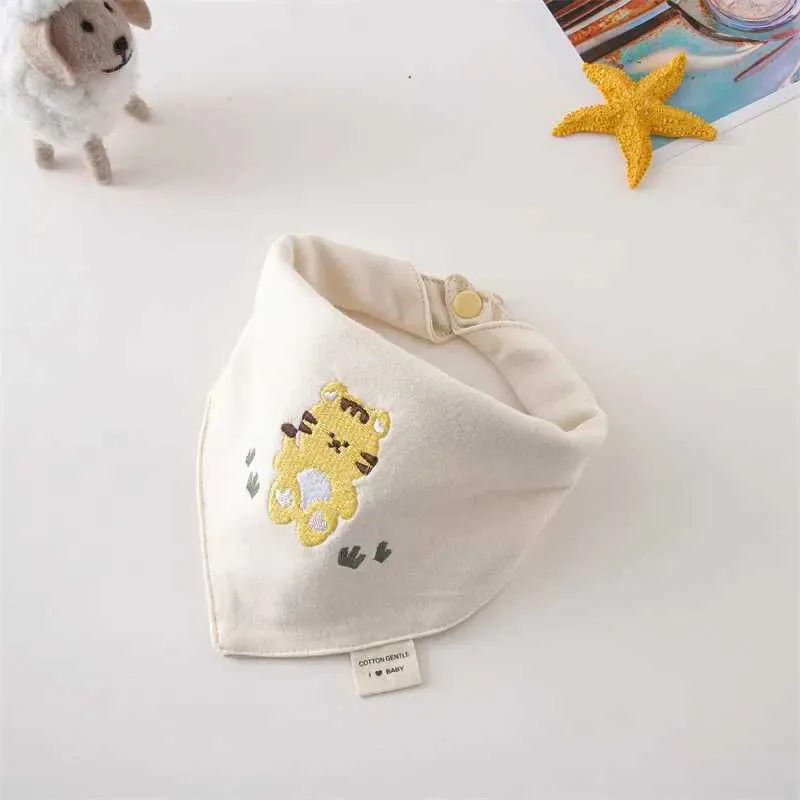 Bibs Burp Cloths Cartoon embroidered printed triangle scarf pure cotton baby bib baby bib button food grade Saliva towel absorbent fabric d240513