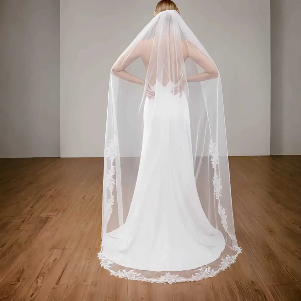 Bijoux de cheveux V47 Voiles de mariée courts Bord cathédrale Longueur Voile de mariage avec peigne Bordure en dentelle florale françaiseNuptiale_voghion.com