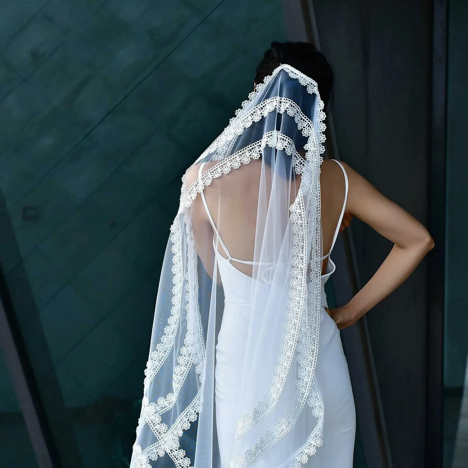 Hair Jewelry MZA91 Short Veil Edge Veils Wedding Bridal Accessories Thin Scallop Lace Trim Soft Tulle with Comb_voghion.com