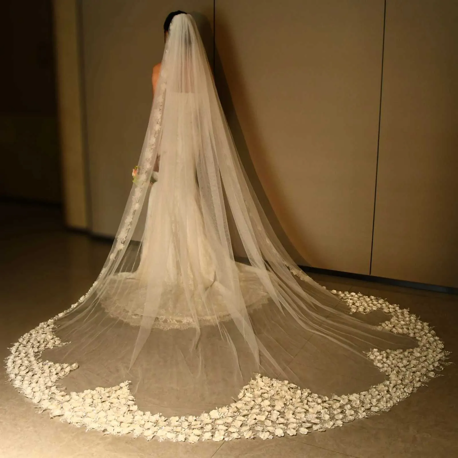 Hair Jewelry 03 Long Cathedral Length Wedding Veil 3D Flowers Soft Bridal Illusion with Comb Bride to be Accessories_voghion.com