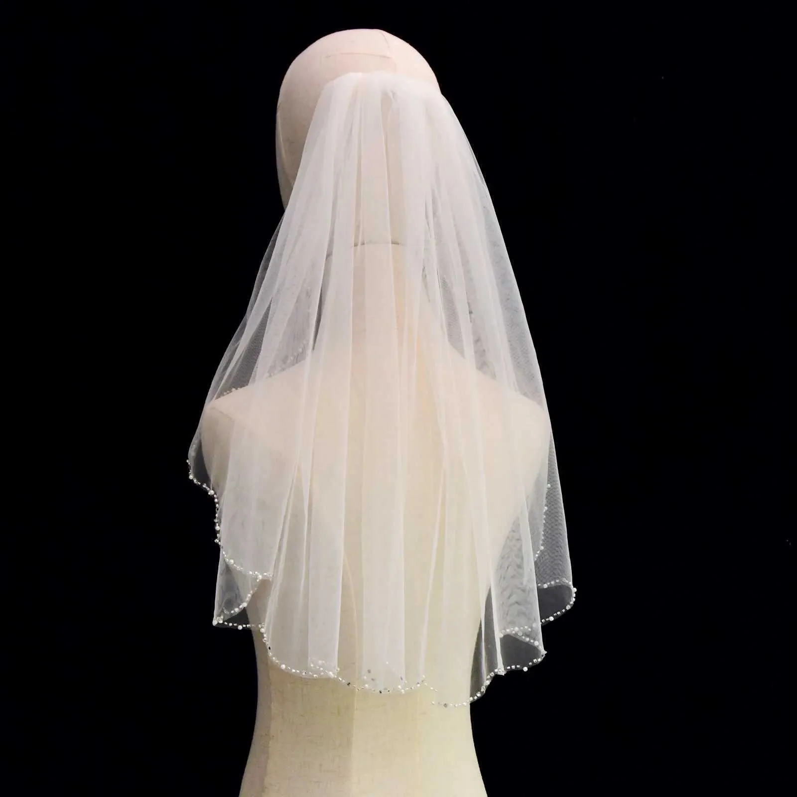 Voal de mireasă scurt cu strass și cristale pentru nuntă_voghion.com