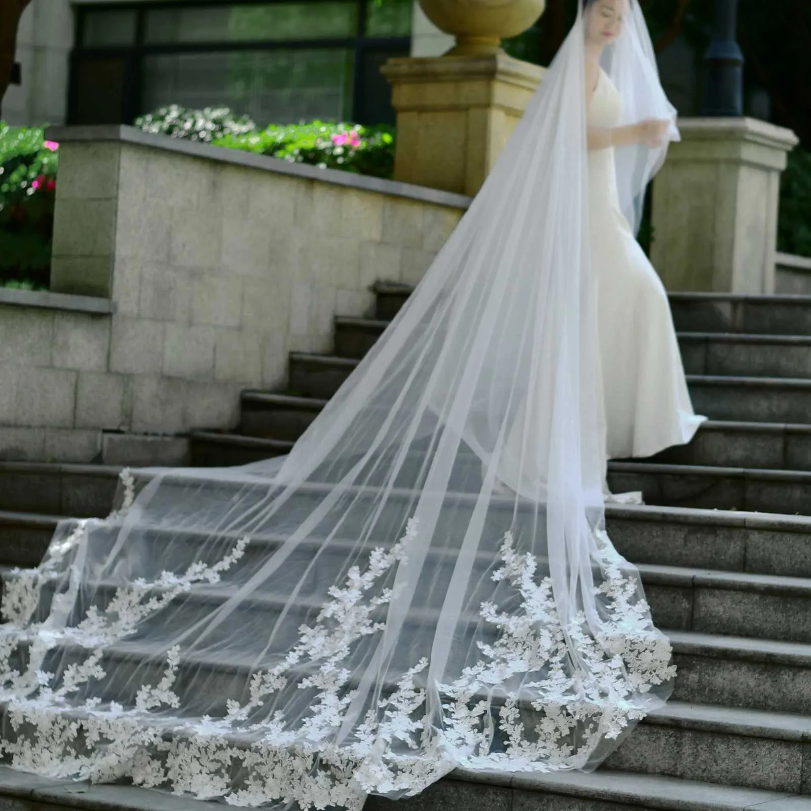 Hair Jewelry Wide Tree Vine Lace Patch Wedding Veil Long Cathedral Style Illusion 1 Tier with Comb Bridal Accessories_voghion.com