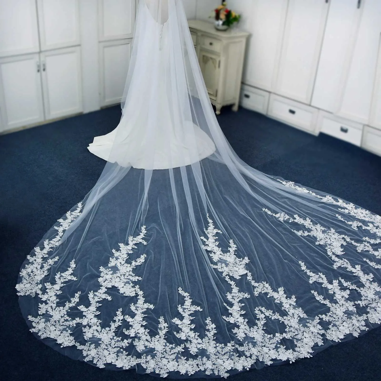 Hair Jewelry Wide Tree Vine Lace Patch Wedding Veil Long Cathedral Style Illusion 1 Tier with Comb Bridal Accessories_voghion.com