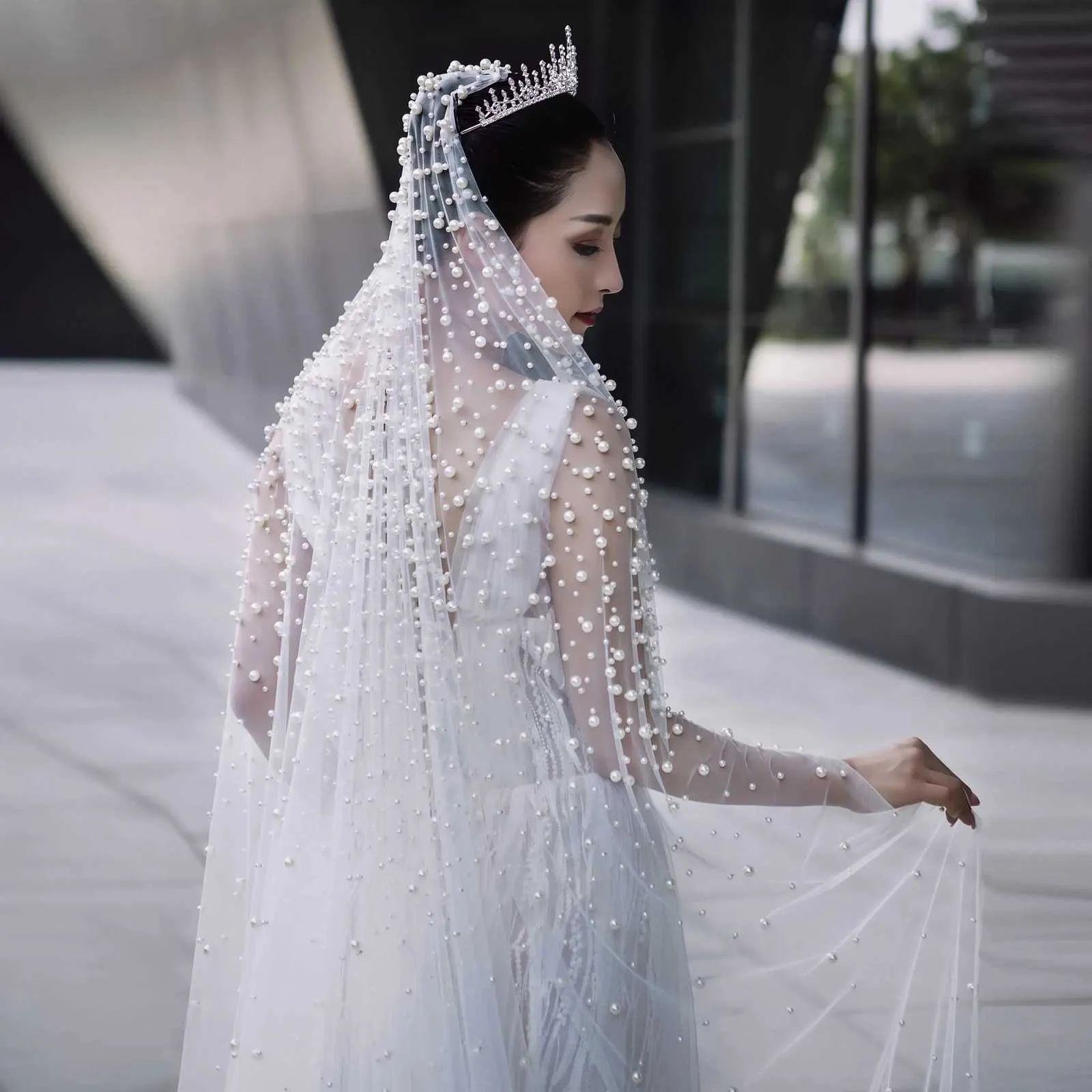 Hair Jewelry V139 Beaded Bridal Extra Long Cathedral Length Veil 3M Wide Veils with Comb Wedding Accessories_voghion.com