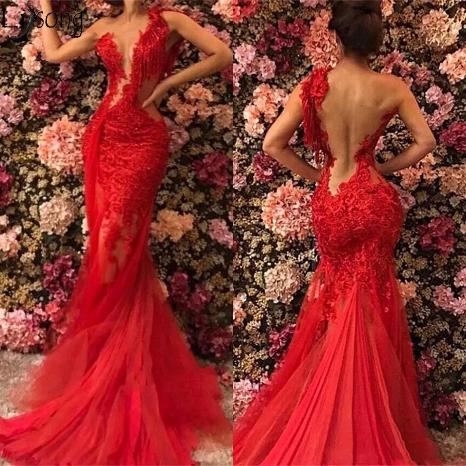 2019 Vermelho Sheer See através de vestidos de baile de sereia sem nas costas Tulle Tulle One ombro Vestidos de noite