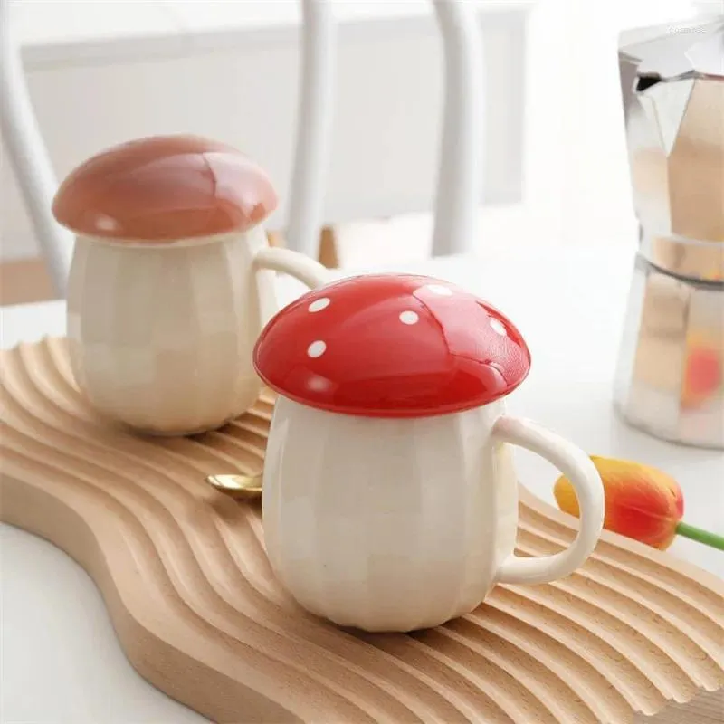 Kubki Śliczny ceramiczny kubek grzybowy z pokrywką mleczną kawę latte herbatę