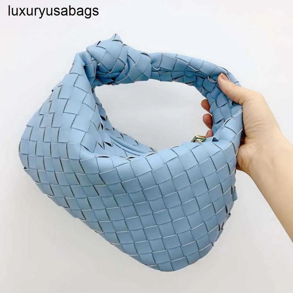 Jodie Bag Bottegvenets Handbags 2024 Woven Womens New Style Dumplings Knot Underarm Advanced Cloud Handbag Leather RJ