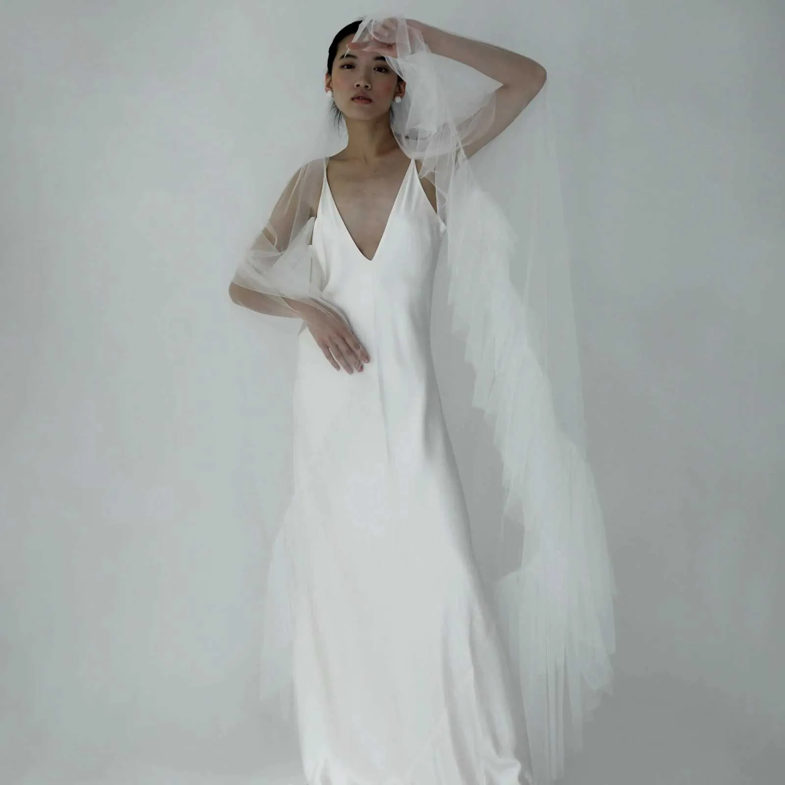 Bridal Veil Long Cathedral Wedding Veil With Comb Romantic Style_voghion.com