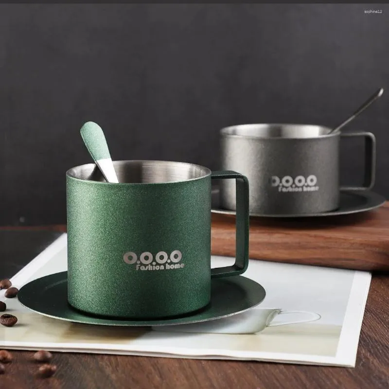 Tasses de style American Style tasse de café Double mur 304 Espeux Anti-Scald Isulatumer en acier inoxydable avec cuillère et tasse de soucoupe