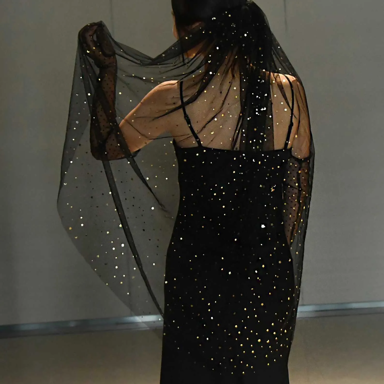 Hair Jewelry V209 Black Bridal Veils 1 Tier Wedding Veil Sparkly Gold Draped Veu Shining Star Moon Bronzing Glitter_voghion.com