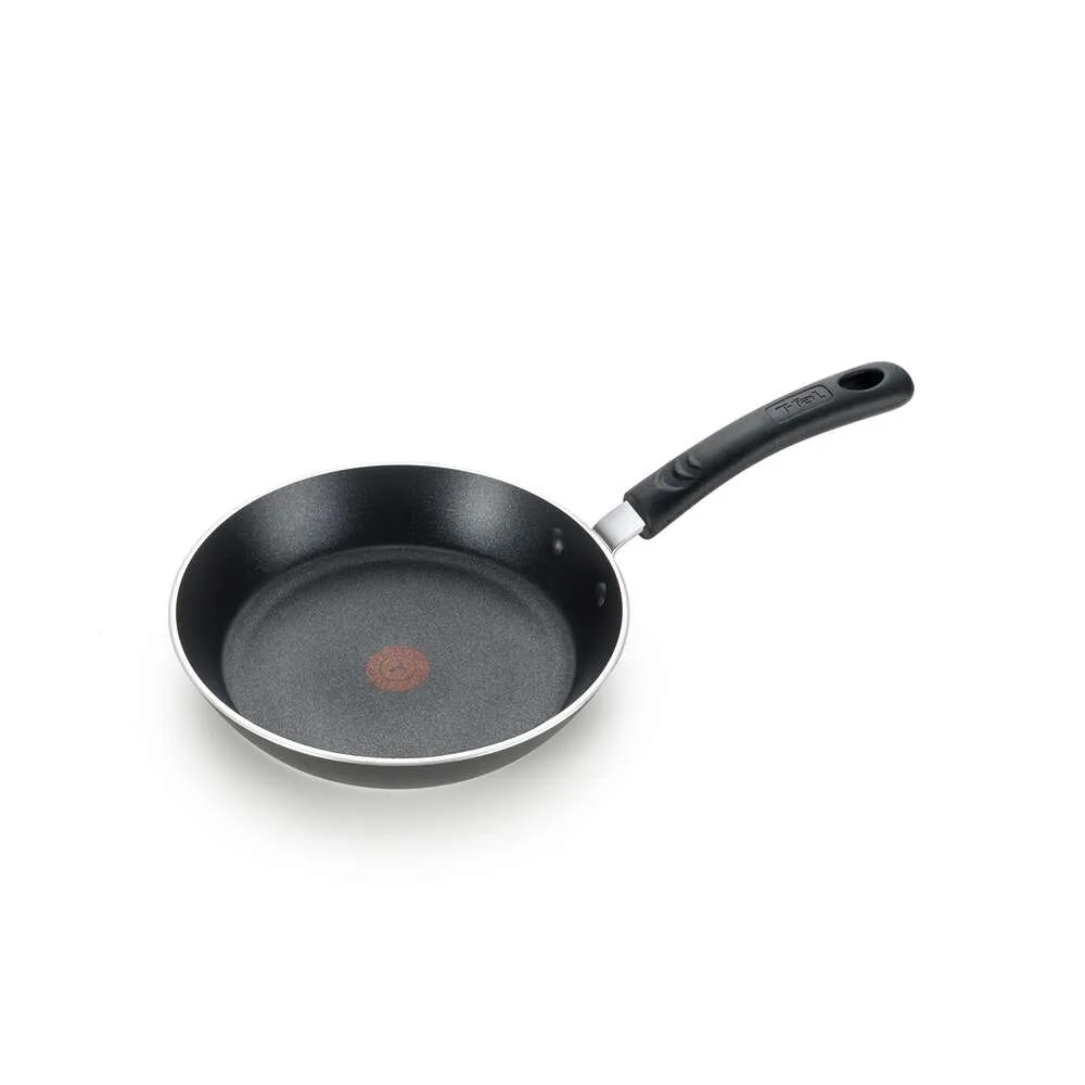 Expérience en T-Fal Pan à frite antiadhésif 8 pouces four à induction 400F Cook, casseroles et casseroles, lave-vaisselle en toute sécurité noir