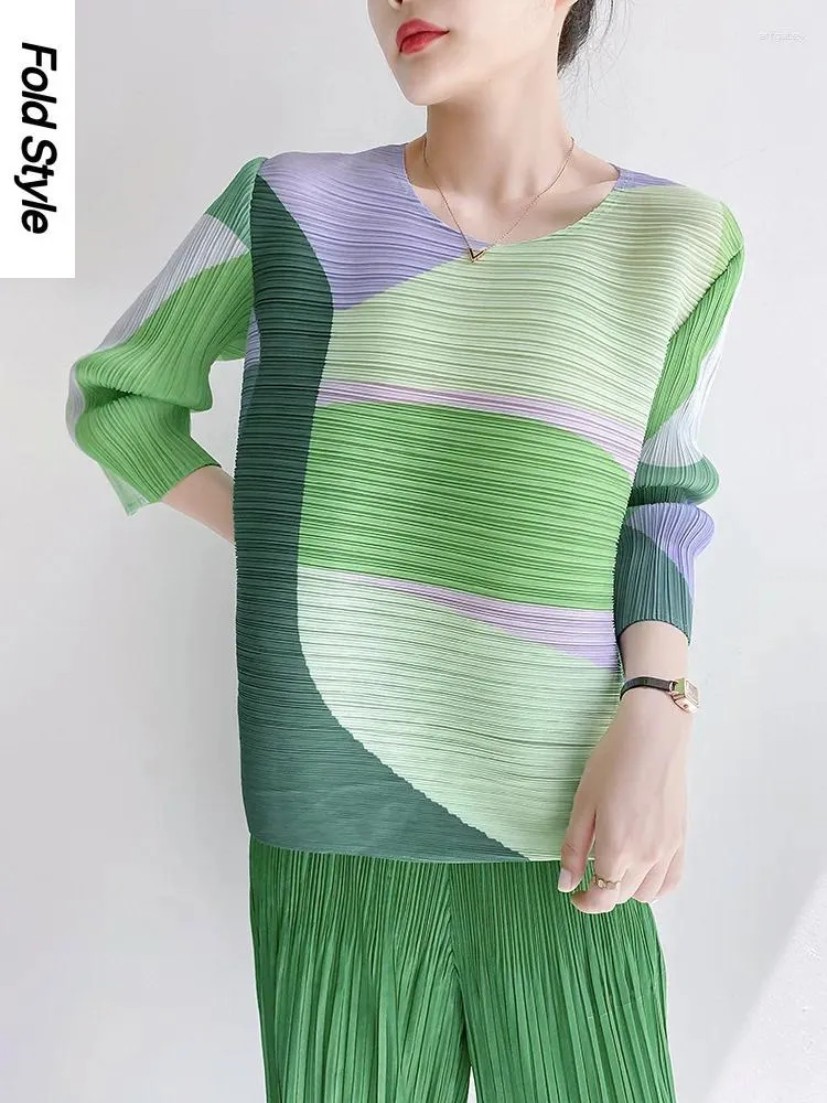 Work Dresses Miyake Folded Printed T-shirt 2024 Summer Round Neck 3/4 Sleeve Temperament Loose And Slimming For Women