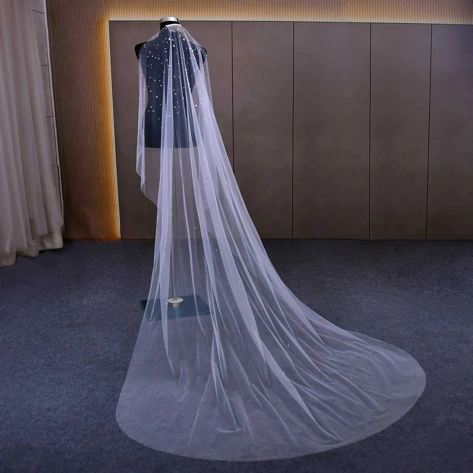 Gioielli per capelli V178 Veli da sposa con perline e cristalli, 1 strato, in tulle morbido con pettine, accessori da sposa per la sposa_voghion.com