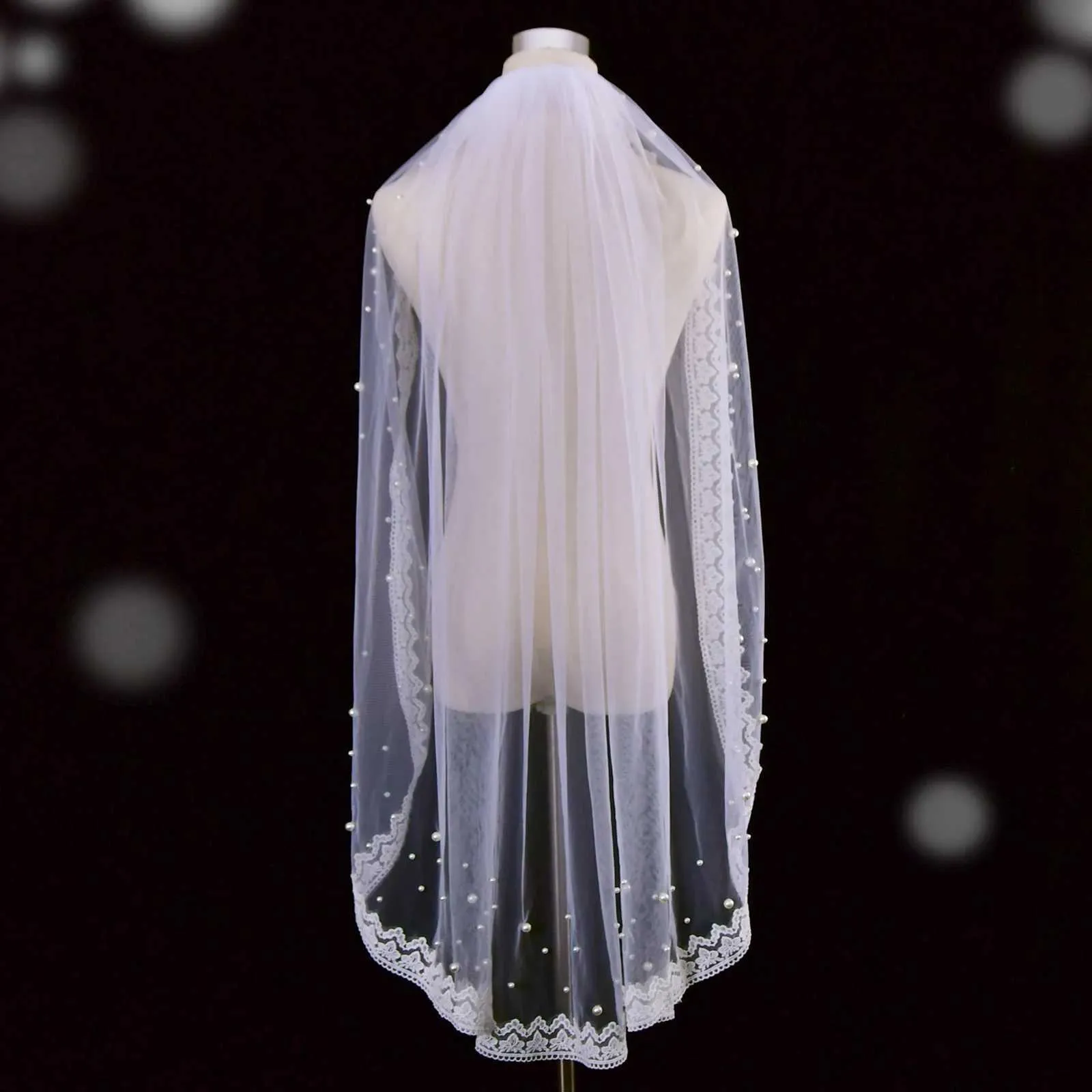 Gioielli V168 Velo corto Velo da sposa con perline di perle 1 strato Mantiglia con bordo in pizzo con punta delle dita Accessori per capelli da sposa morbidi per_voghion.com