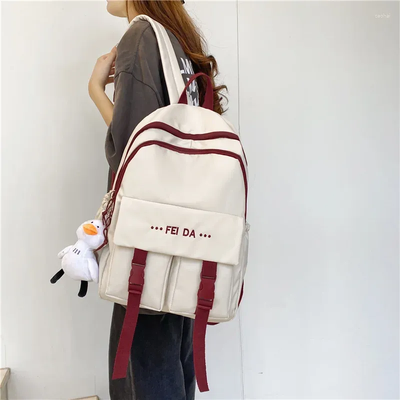 Sac à dos 2024 femmes imperméables nylon mignons nylon féminin harajuku sac à école collège dame kawaii sac à dos de mode de manche sacs fille sacs