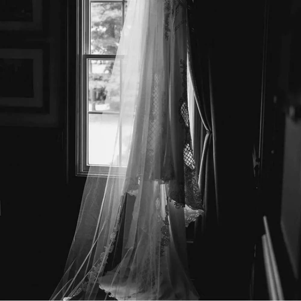 Bijoux de cheveux longs voiles de mariée avec peigne voile à 1 niveau bord festonné bordure en dentelle longueur cathédrale accessoires de mariage pour_voghion.com