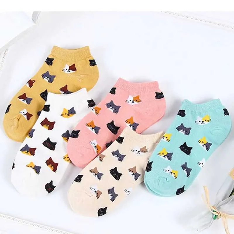 Kindersocken 5 Paar neue Frauen -Baumwoll -Knöchelsocken süße Katze farbige Socken lässige Tiere Obstkuchen Cartoon Mädchen Socken D240513