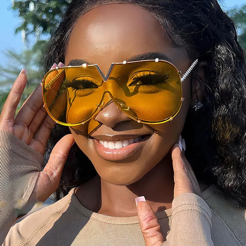 Designer Vintage Hollow Out sunglasses for women for Women Top Quality Pink Metal Frame with Mirror Lens and Polarizing Sun Glasses