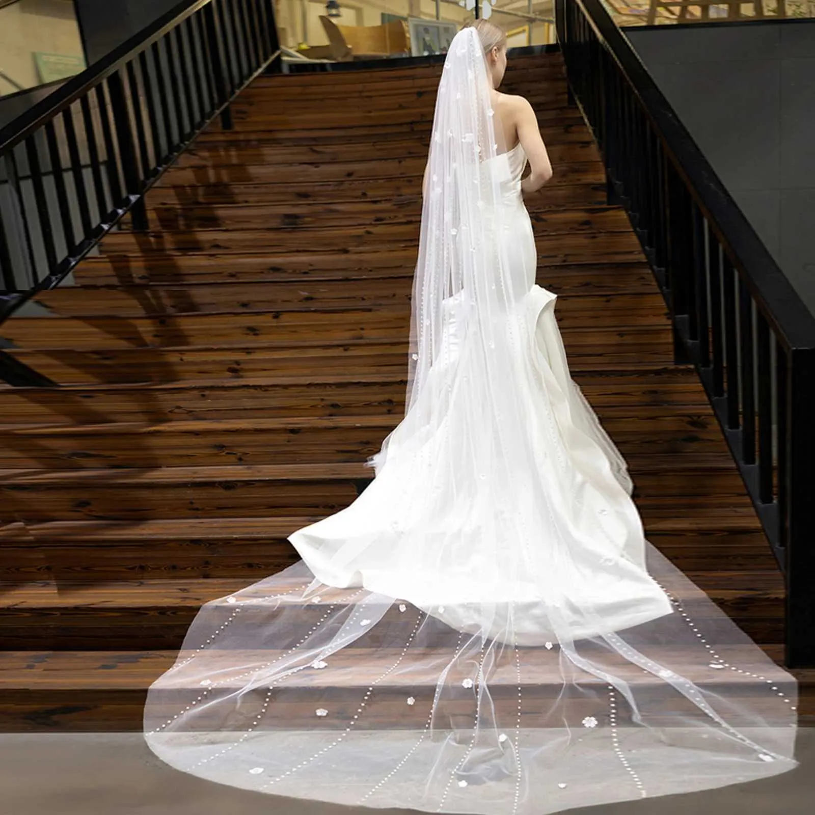 Hair Jewelry V193 Pearls Beaded Wedding Veil 3D Flowers Long Cathedral Soft Bridal Illusion with Comb Elegant Bride_voghion.com