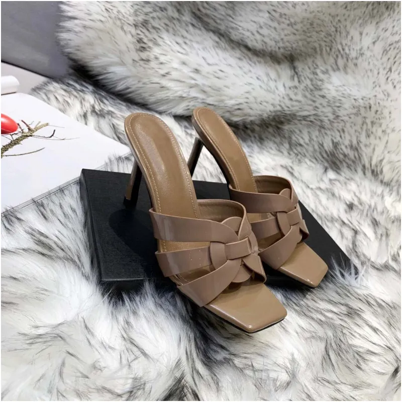 Summer Brand Woman Designer Heels Sandals Luxury Red High Heel Me Dolly Strass Movida Sabina Shoes Degramule Strass Patent Leather Open Toe Mules Slide Slipper