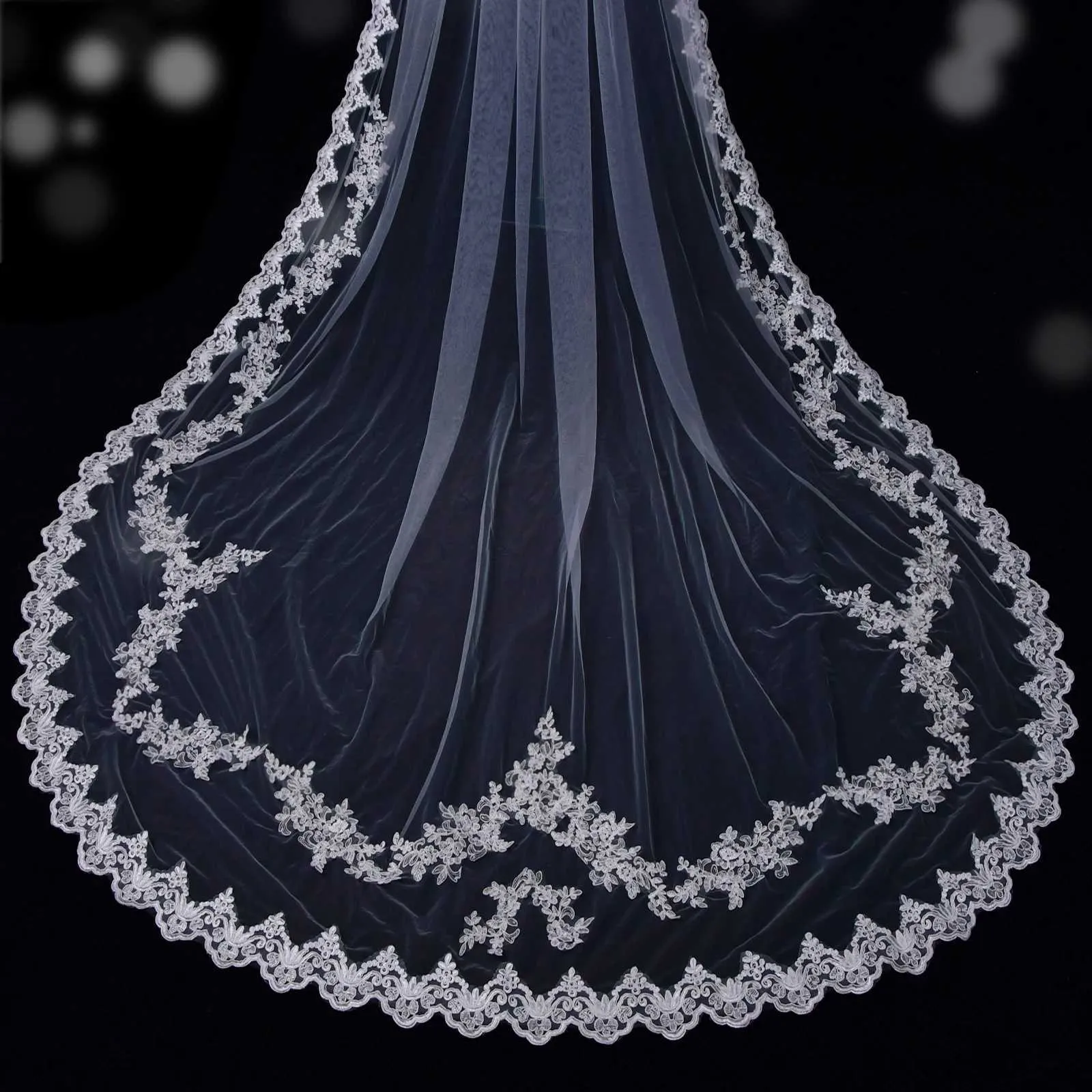 Gioielli per capelli v110 Velo lungo in pizzo con applicazioni Veli da sposa 1 strato Cattedrale Morbido tulle Accessori per abito da sposa per la sposa_voghion.com