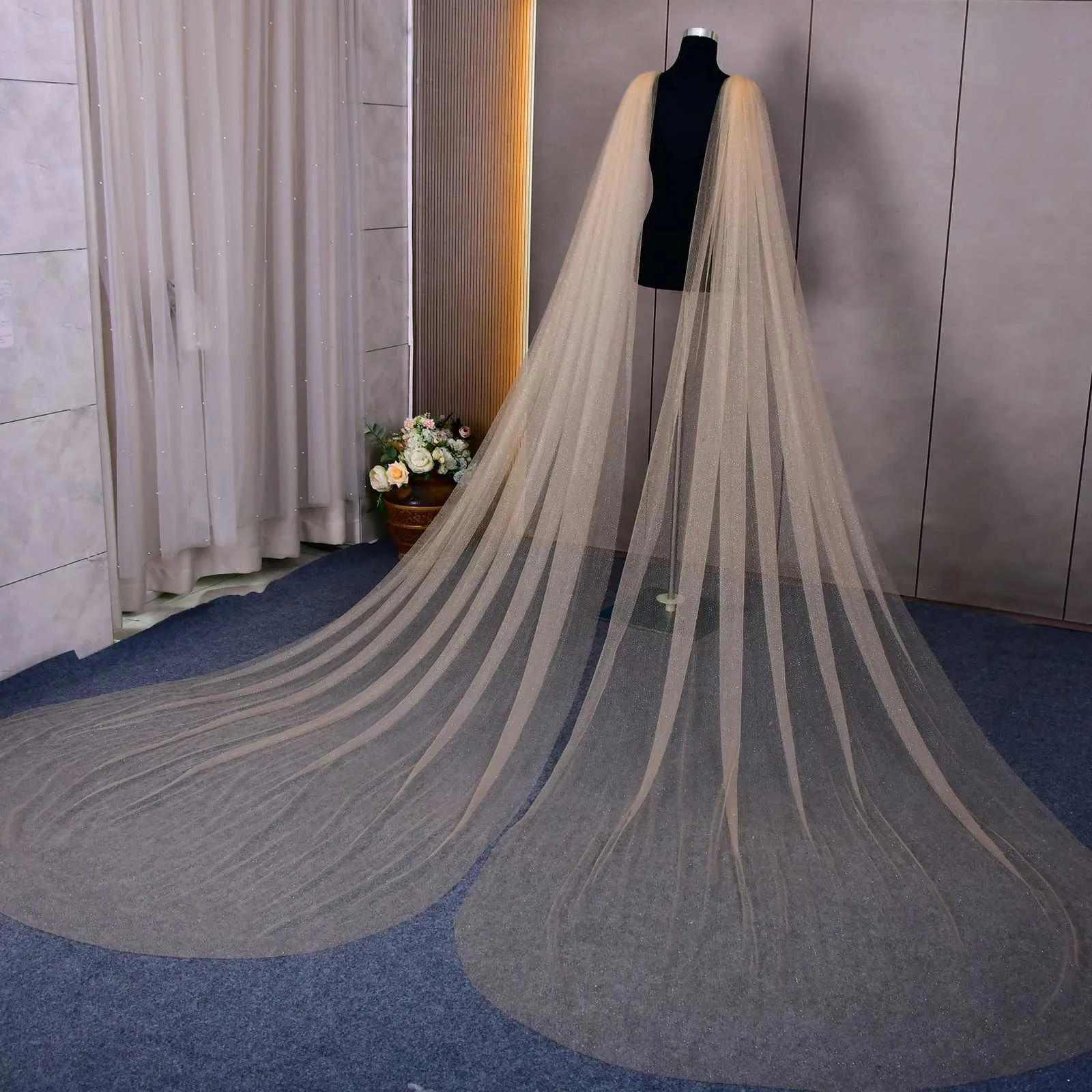 Robe de mariée avec cape pour mariage, châle de mariage_voghion.com