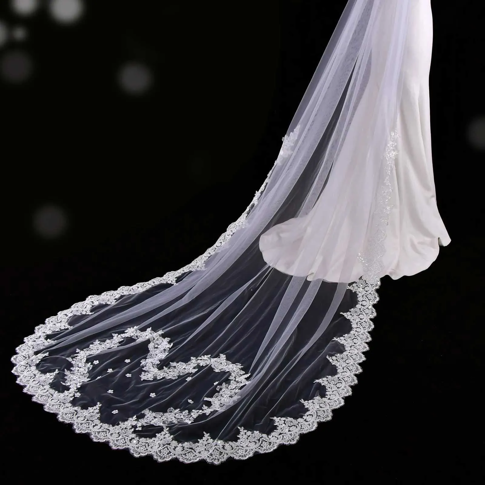 Hair Jewelry V163 Love Shape Veil Long Bridal Veils Cathedral 1 Tier Lace Appliques Edge Mantilla Wide Wedding_voghion.com