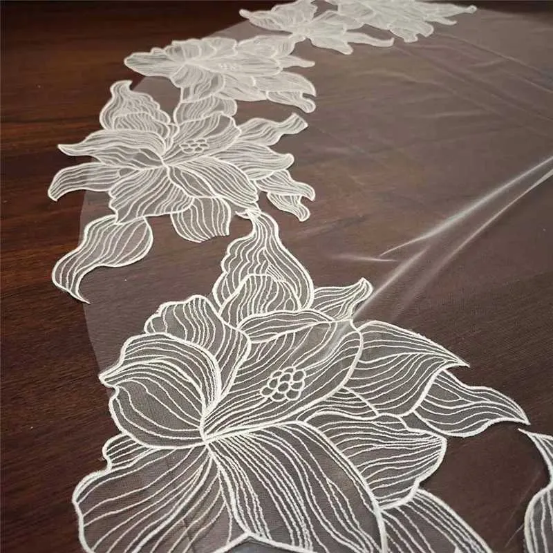 Gioielli per capelli Romantico pizzo floreale con pettine a strato singolo Velo da sposa lungo 3 metri Accessori da sposa_voghion.com