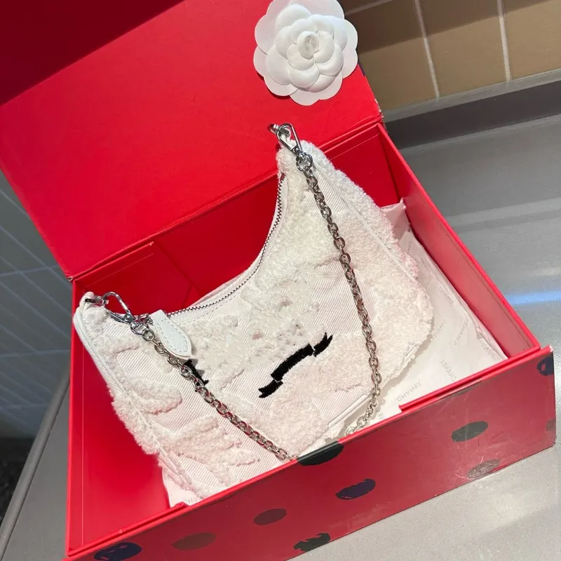 高品質のナイロンホワイトハンドバッグ女性Luxurys Brand CrossbodyBag Hobo Purces Baguette Package Triad Bags Bomes Box