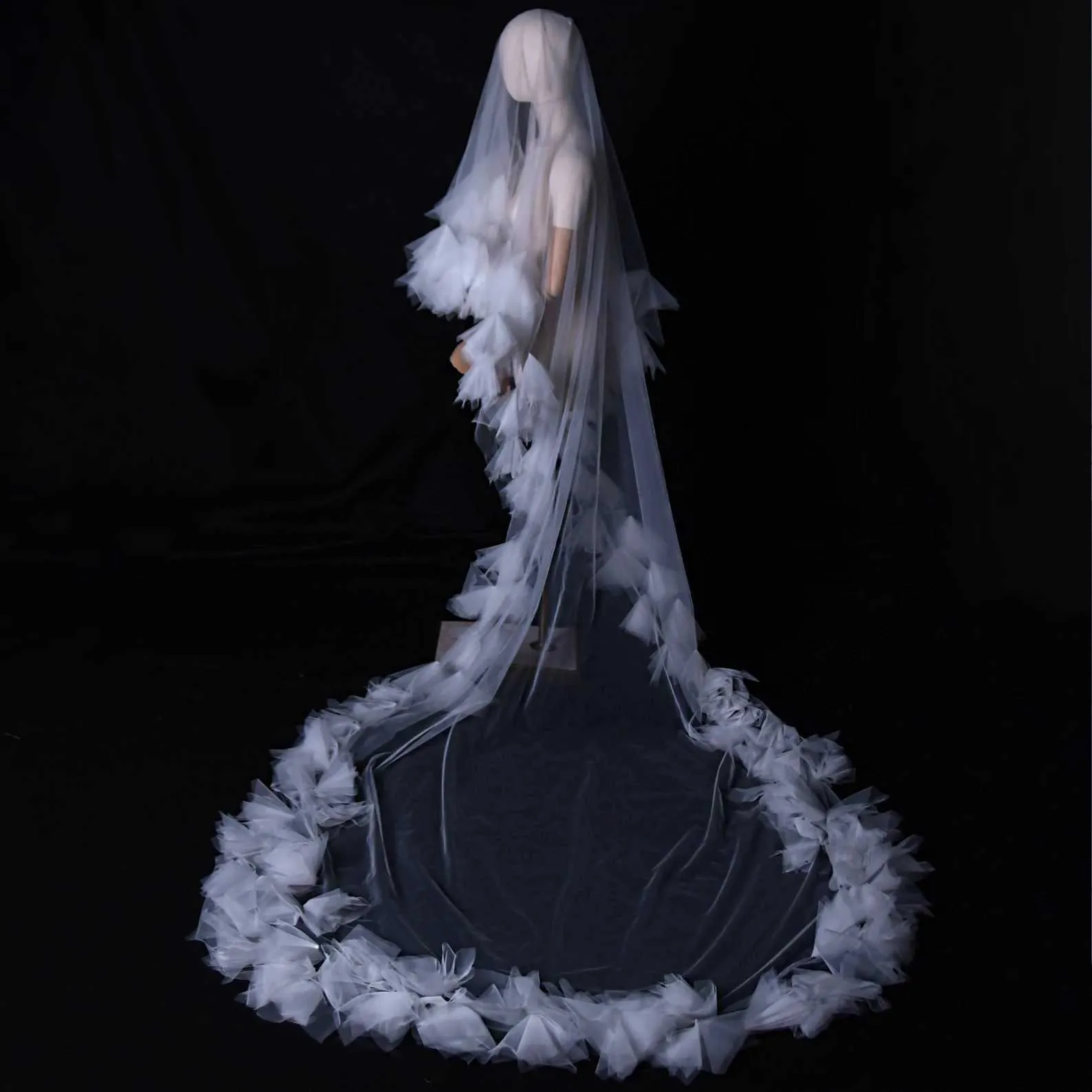 Hair Jewelry V208 Long Bridal Veils 2 Tier Wedding Drop Style 3D Flower Trimmed Blusher Veil Cathedral Length Soft Tulle_voghion.com