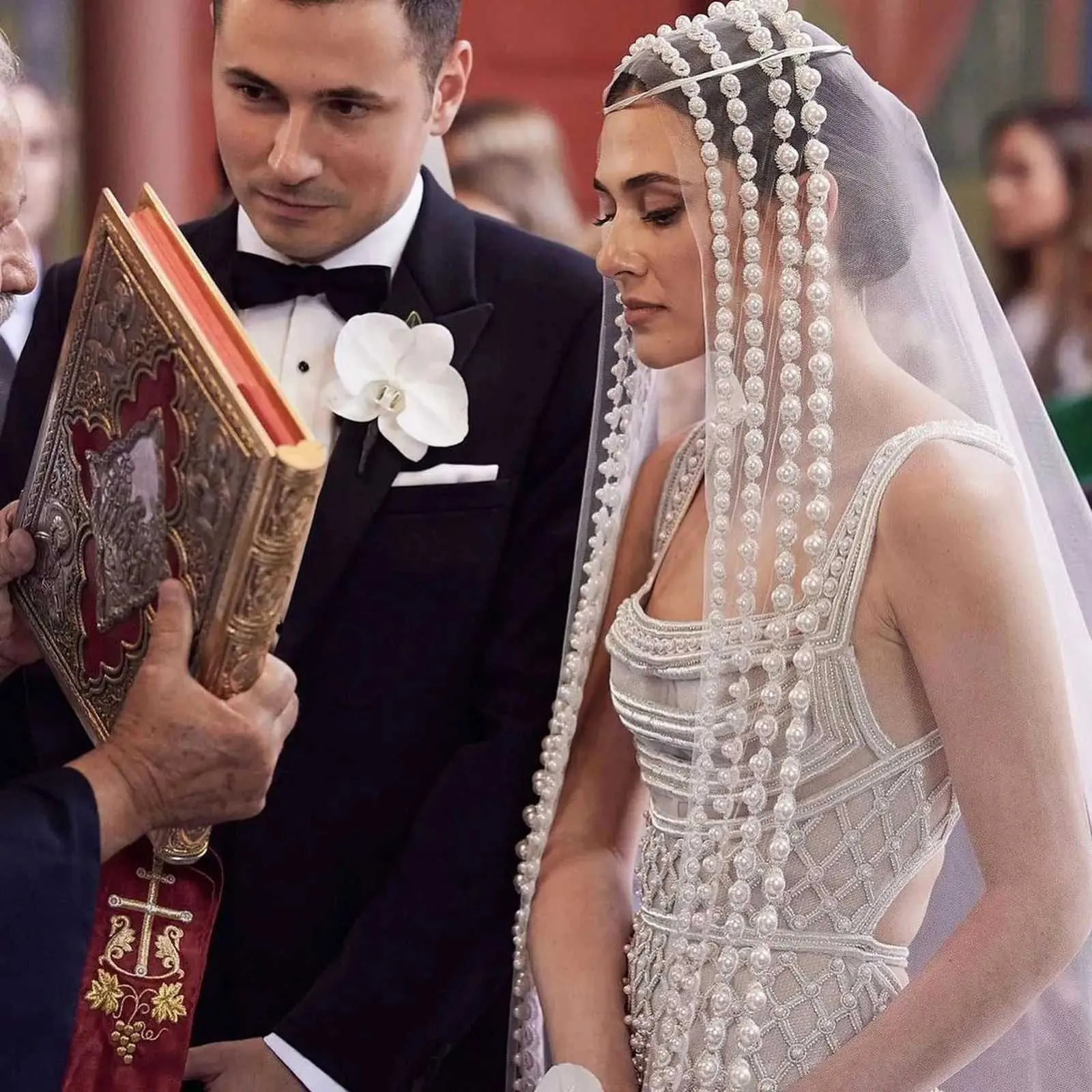 Gioielli per capelli Velo extra lungo lunghezza cattedrale Velo da sposa in rilievo 3M Veli larghi con pettine Accessori da sposa V159_voghion.com